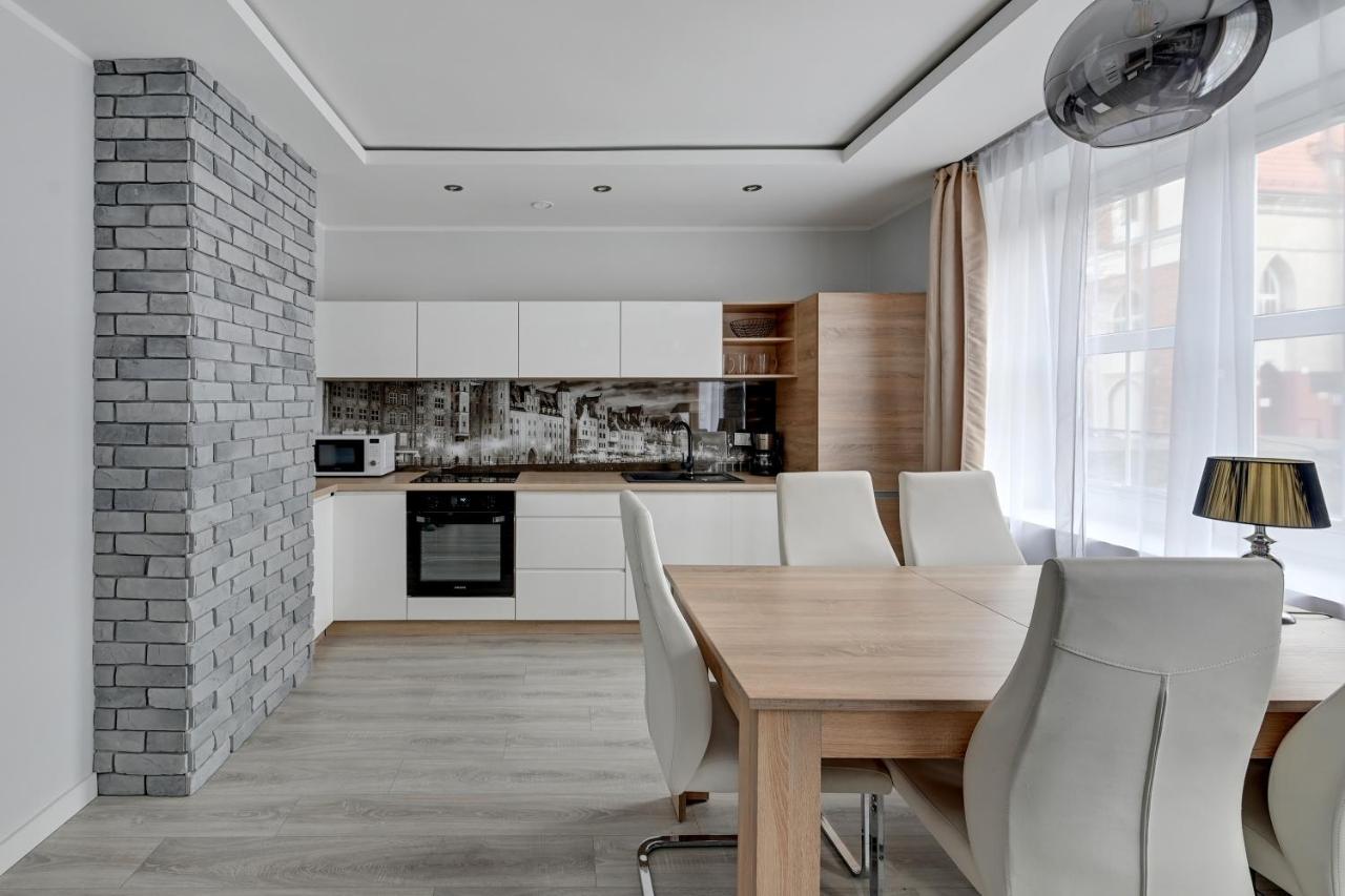 Comfort Apartments Old Town Grobla Гданск Екстериор снимка